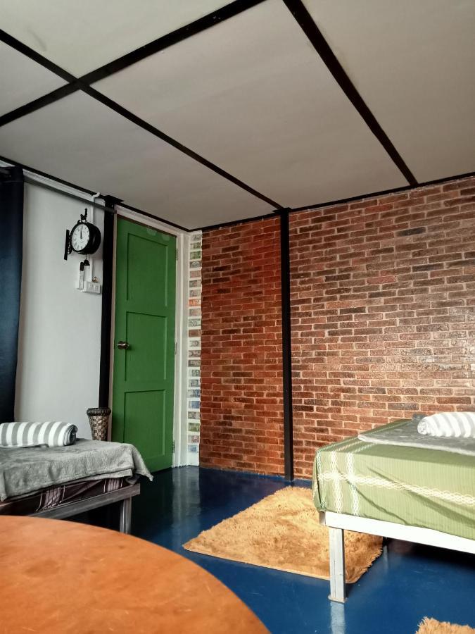 Отель #Xi Kt Poshtel Тау Экстерьер фото